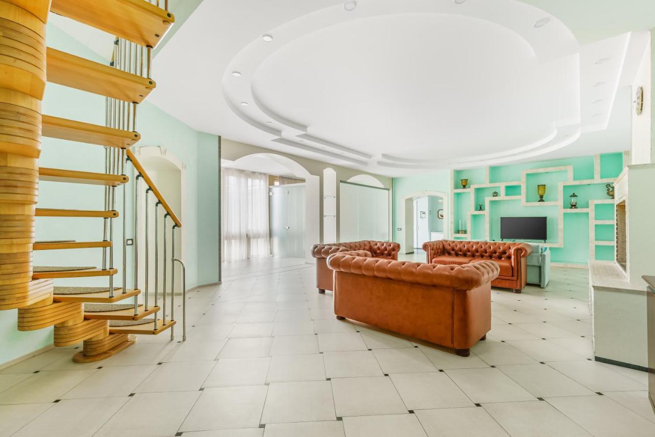 Deribasivska Cozy 4-Room Apartment Odesa Exterior photo