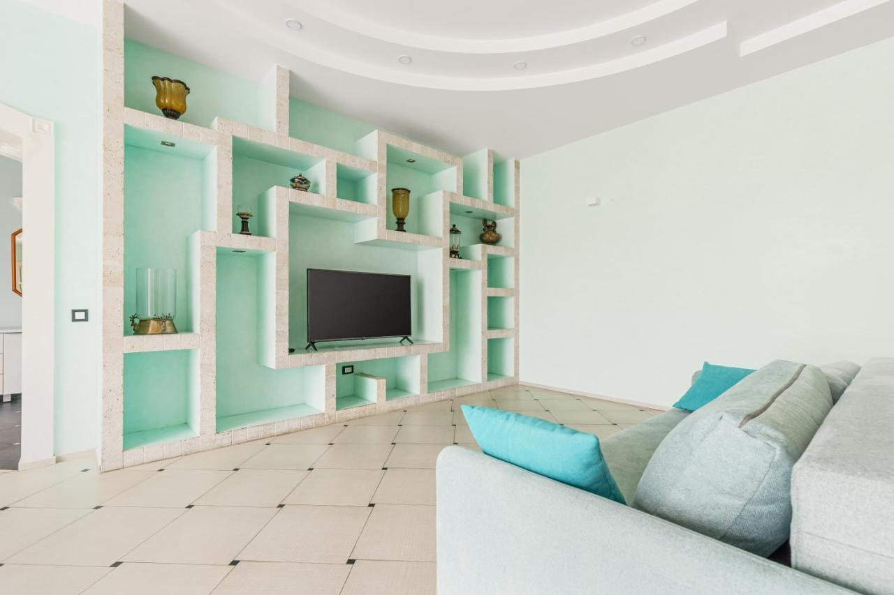 Deribasivska Cozy 4-Room Apartment Odesa Exterior photo