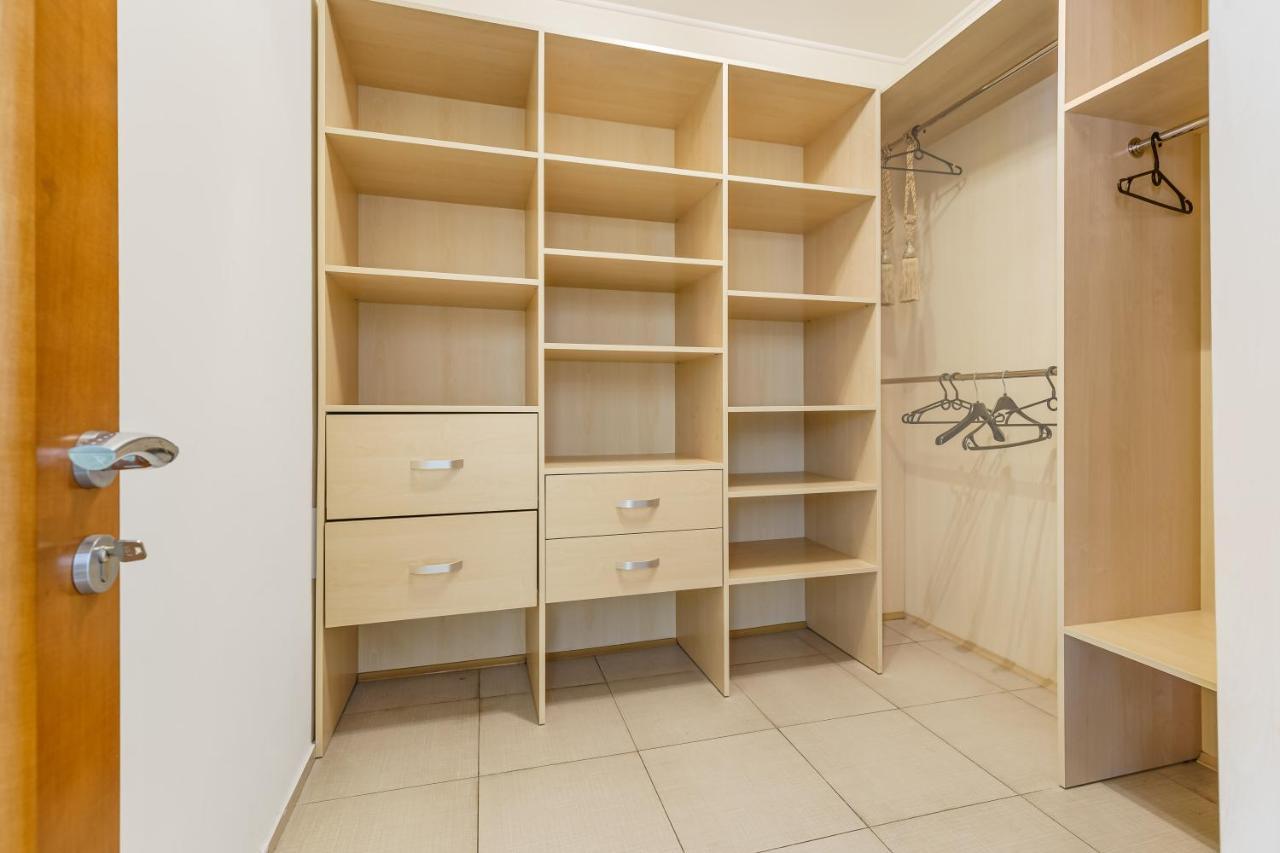 Deribasivska Cozy 4-Room Apartment Odesa Exterior photo